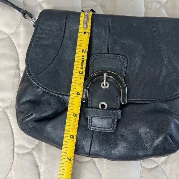 COACH Soho Black GENUINE LEATHER Flap.
SMALL CROSSBODY BAG W/ Buckle - Picture 9 of 10